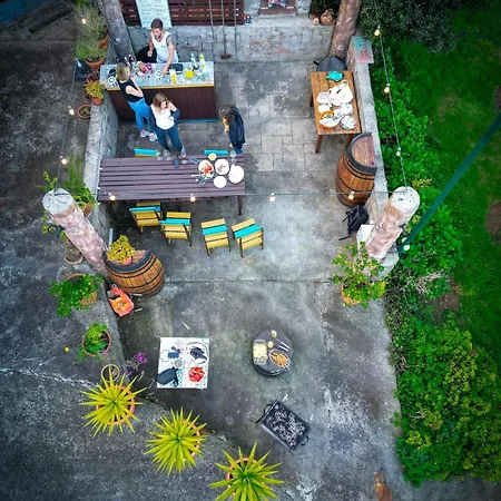 Homeoffice Madeira - Coliving & Coworking With A Community Inn