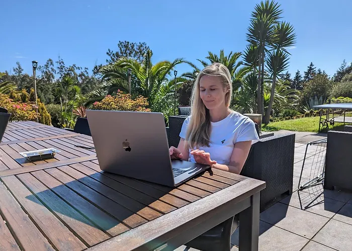 Homeoffice Madeira - Coliving & Coworking With A Community