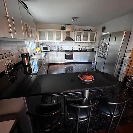 Πανδοχείο Homeoffice Madeira - Coliving & Coworking With A Community *