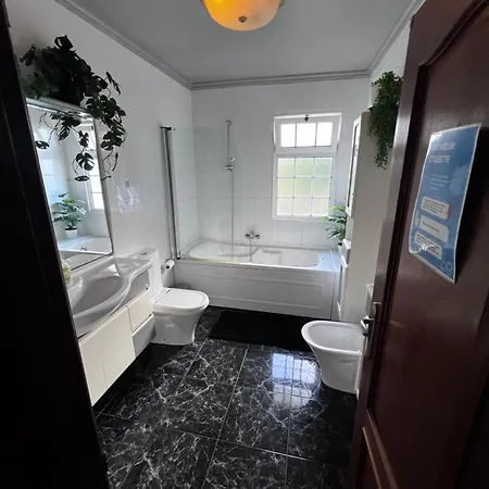 Πανδοχείο Homeoffice Madeira - Coliving & Coworking With A Community *