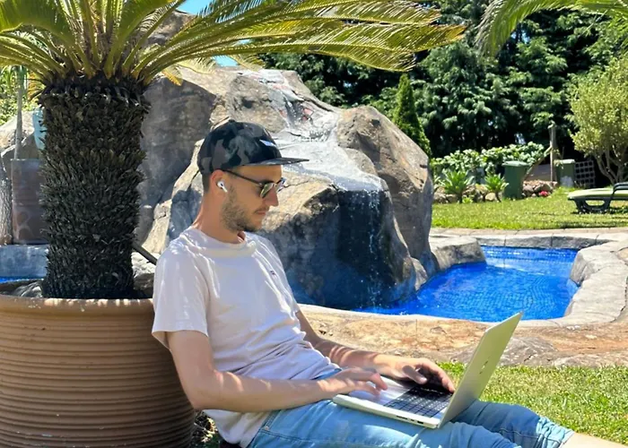 宾馆 Homeoffice Madeira - Coliving & Coworking With A Community 圣克鲁斯